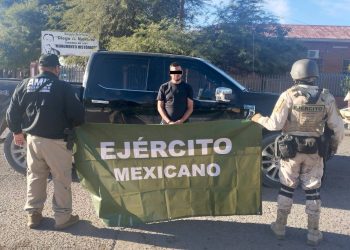 Aseguran a delincuente con armas, droga y vehículos
