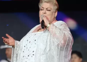 Desmienten que Paquita la del Barrio esté hospitalizada de emergencia