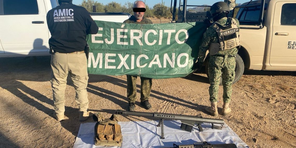 Operativo AMIC y DEFENSA asegura armas y equipo táctico en Sonoyta