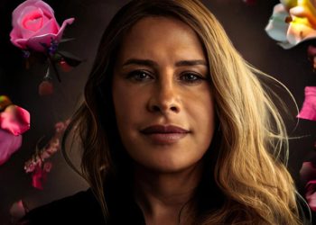 Critican a Karla Sofía Gascón por bloquear a mexicanos que opinan en contra de “Emilia Pérez”