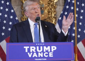 Trump promete reanudar obras de muro fronterizo