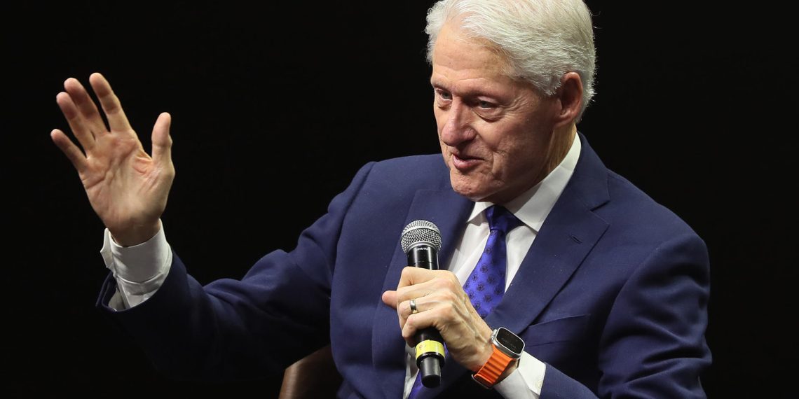Bill Clinton es hospitalizado en Washington