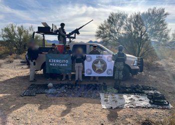 Autoridades repelen agresión, detienen a siete personas y aseguran arsenal en Caborca