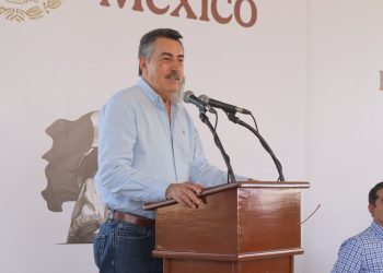 Buscan presidente Javier Lamarque y gobernador Alfonso Durazo reducir la brecha digital entre estudiantes de Cajeme