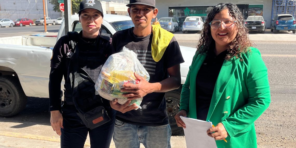 Entregan SSPM Y DIF Cajeme despensas a integrantes del Programa “Lavacarros”