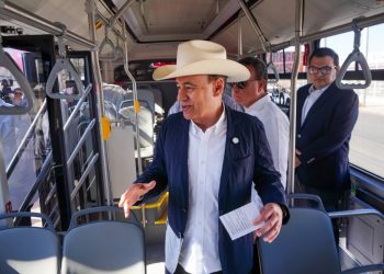 Entrega Gobernador Durazo camiones eléctricos y mejora transporte público en Hermosillo