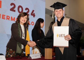 Impulsa UES desarrollo estatal con más de dos mil nuevos profesionistas