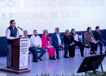 Celebra Salud Sonora trayectoria de profesionales de la salud