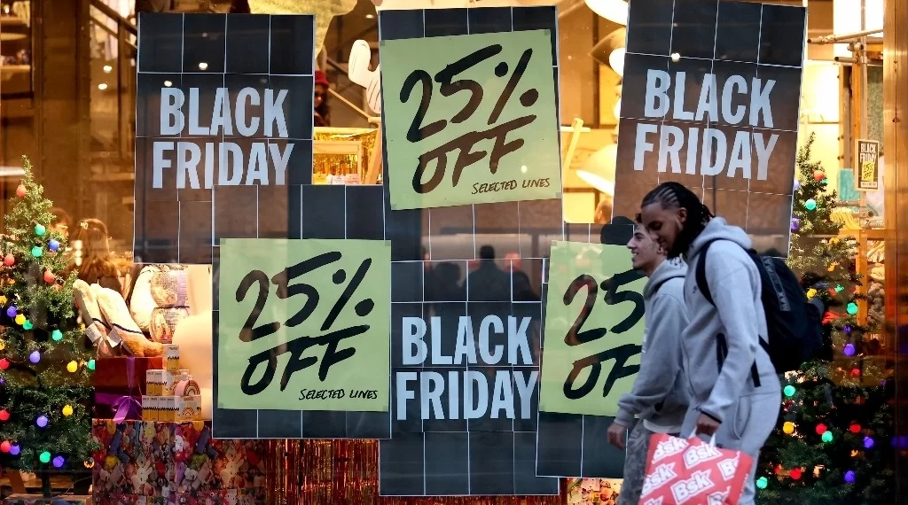 Récord de 10 mil 800 mdd gastados en línea en EU durante Black Friday