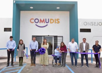 Inauguran Antonio Astiazarán y Patty Ruibal remodelación de instalaciones de COMUDIS