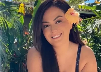 Mariana Echeverría confirma que está embarazada