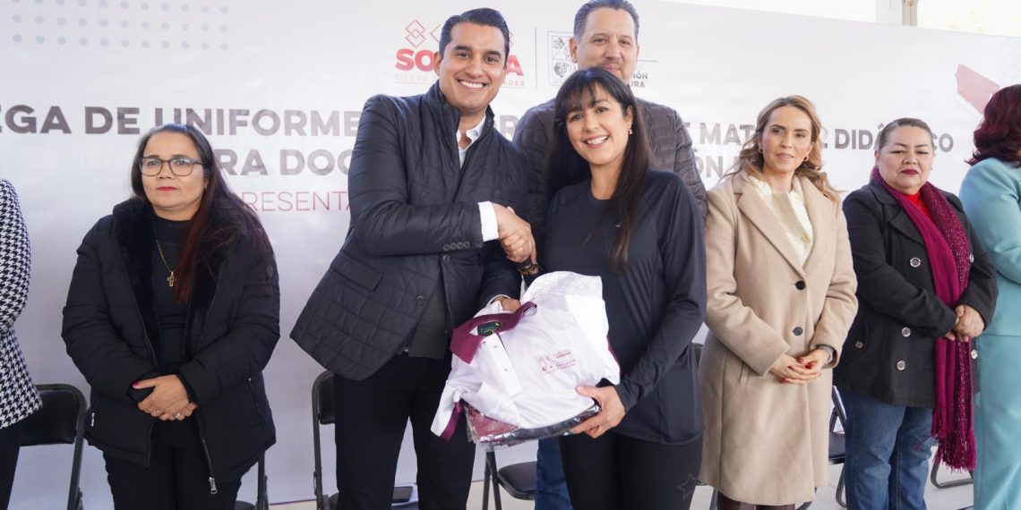 Apoya Gobierno de Sonora a docentes de Educación Física con uniformes y material deportivo