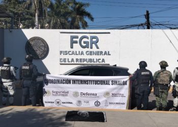 Desactivan explosivos para drones hallados en vehículo en Culiacán