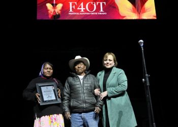 Gobierno de Sonora reconoce a Antonio Grijalva en FAOT 2025 por su enseñanza musical en la comunidad guarijío