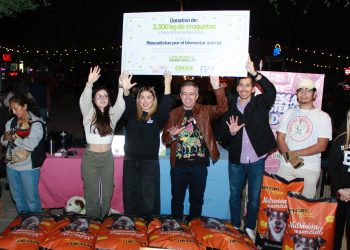 Entrega Omar Del Valle Colosio más de tres toneladas de croquetas a agrupaciones de rescate animal