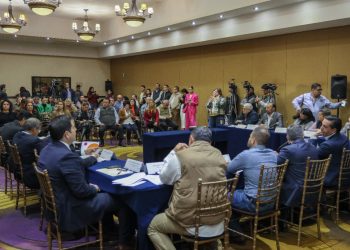 El Congreso de Sonora escucha propuestas sobre reforma electoral en tres municipios