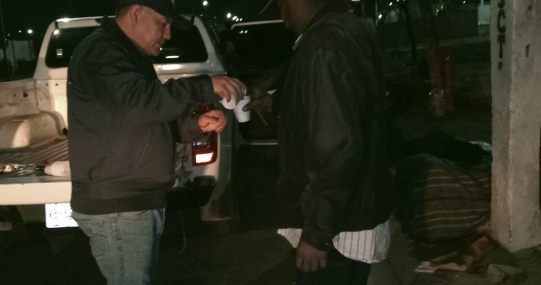 Mantiene Ayuntamiento de Hermosillo apoyo a población vulnerable por frío extremo