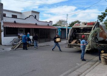 Retira Ayuntamiento de Hermosillo 9 toneladas de desechos en descacharre en la Jacinto López