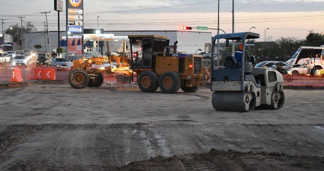 Moderniza Toño Astiazarán cruceros estratégicos de Hermosillo con concreto hidráulico