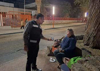 Mantiene albergues temporales Gobierno de Hermosillo para proteger a personas del frio en Hermosillo