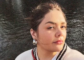 Yuridia anuncia su embarazo