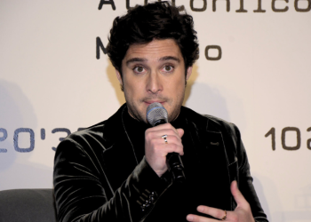 Diego Boneta reacciona a la orden de FGR para eliminar escenas de la serie de Luis Miguel tras demanda de Issabela Camil