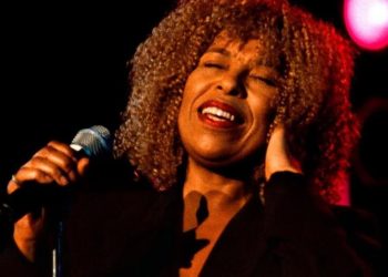 Murió Roberta Flack, ícono del soul y el R&B, a los 88 años