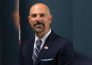 Elige Trump a Terry Cole para dirigir la DEA