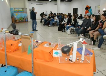 Finalistas del concurso Salvemos el Aguah se capacitan respecto al cuidado de este recurso en Hermosillo