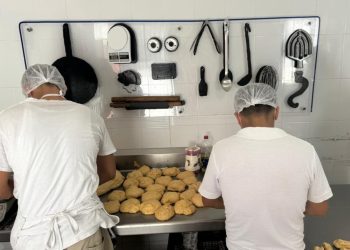 Gobierno de Sonora impulsa reinserción laboral de jóvenes en Itama: Víctor Hugo Enríquez