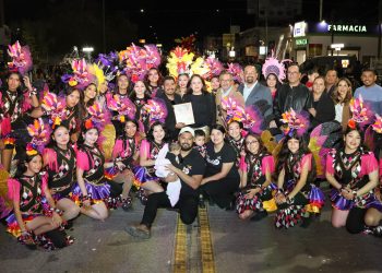 Concluye paseo de carros alegóricos y comparsas del Carnaval Guaymas 2025 ¡La fiesta es nuestra!