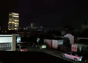 Miles de personas se quedan sin luz por apagón en Quintana Roo, Tabasco, Campeche y Yucatán