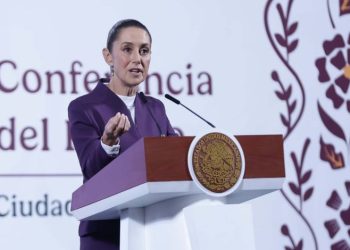 Sheinbaum invita a gobernadores a concentración en Zócalo