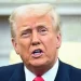Amaga Trump con imponer arancel del 200% al alcohol de UE