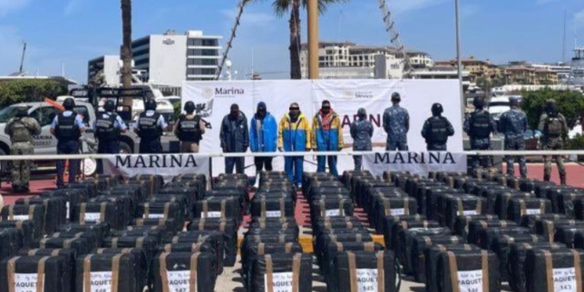 Marina asegura 900 millones de dosis de cocaína en B.C.S.
