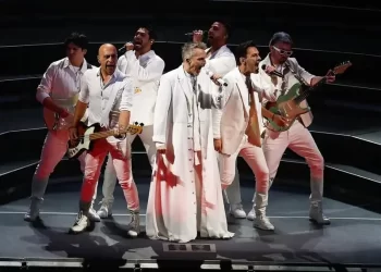 Regresa Bosé a México… con todo y sismo