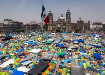 Se unen maestros a paro contra la Ley del ISSSTE