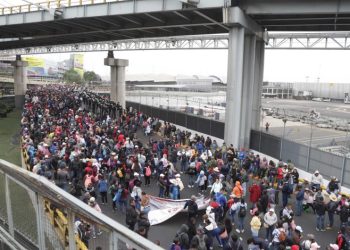 Colapsa la CNTE vialidades en CDMX