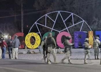 Abandonan cadáver en una maleta en Cócorit con narcomensaje
