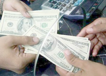 Caen remesas; impactadas por temor a deportaciones