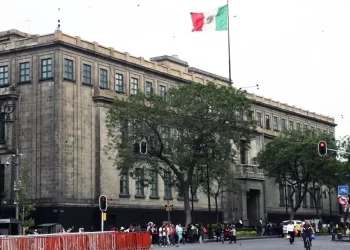 Confirma Corte multa millonaria a 7 bancos