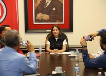 Estamos contribuyendo a que los jóvenes logren un mejor futuro: Lupita Soto