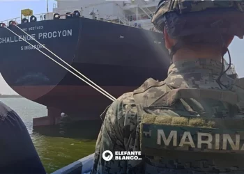 Decomisan 10 millones de litros de huachicol en puerto de Tampico