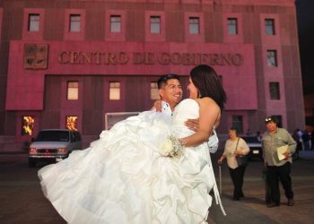 Gobierno de Sonora dará certeza jurídica a parejas sonorenses