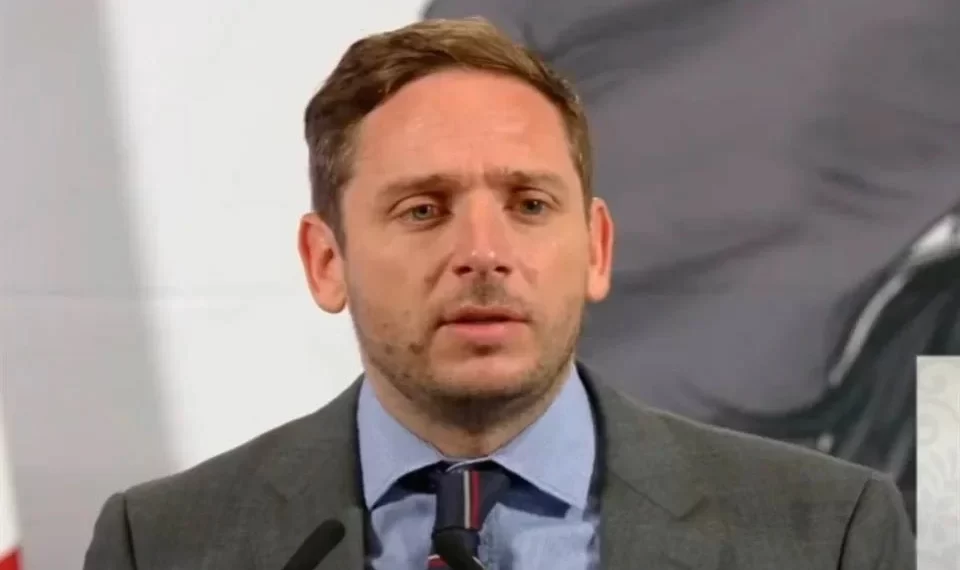 Adquieren medicinas con 13 mil mdp de sobrecosto