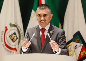 Diputado Óscar Ortiz propone ampliar opciones de atención médica para personas servidoras públicas