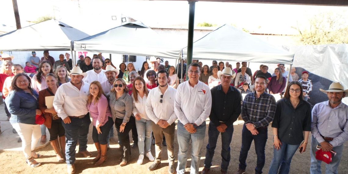 Diputado Ramón Flores recorre ruta de la sierra, la tierra que lo vio crecer