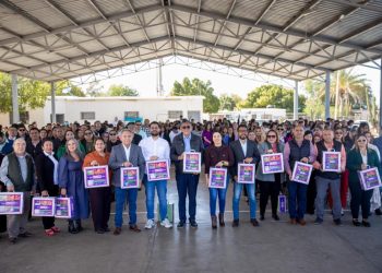 Entrega Gobierno de Sonora botiquines de Bienestar Menstrual en Empalme
