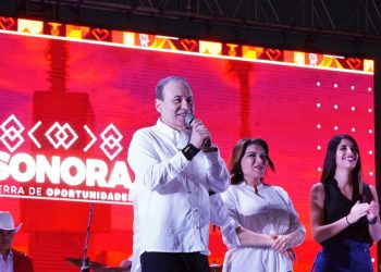 Celebra Gobernador Durazo exitosa inauguración del Malecón de Huatabampito ante 10 mil asistentes y saldo blanco