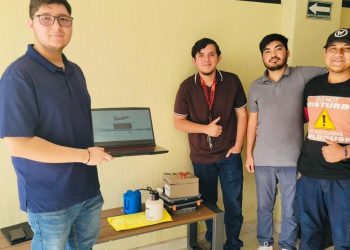 Alumnado de la Universidad Tecnológica de SLRC crea dispositivo inteligente para monitorear nivel del agua
